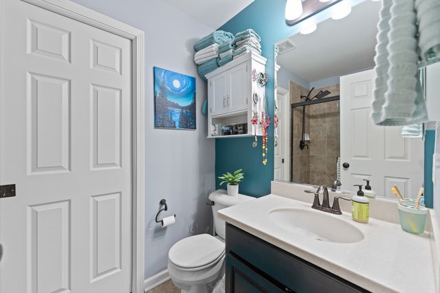 586 Vine Street, Hampshire, IL 60140