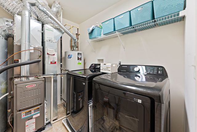 586 Vine Street, Hampshire, IL 60140