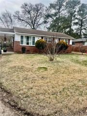 5825 Leslie AVE, Norfolk, VA 23518