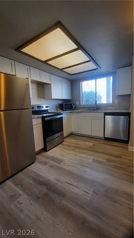 1632 MARATHON Drive 12, Las Vegas, NV 89108