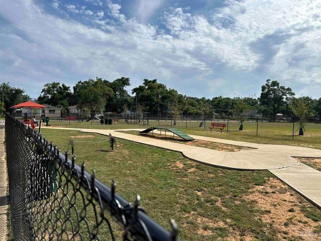 1970 W Romana St, Pensacola, FL 32502