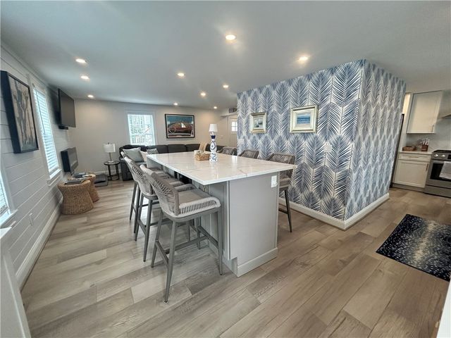 23 Anthony Street 2, Newport, RI 02840