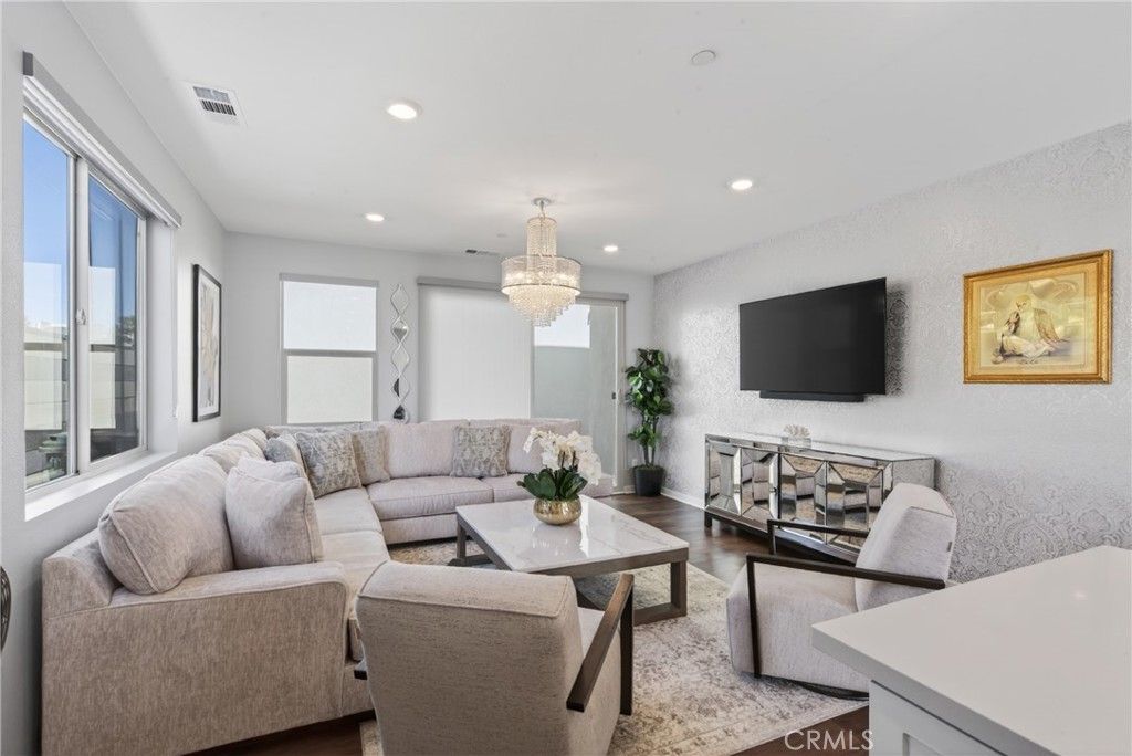 Image 4 of property listing at 3661 S Nexa Paseo, Ontario, CA 91761