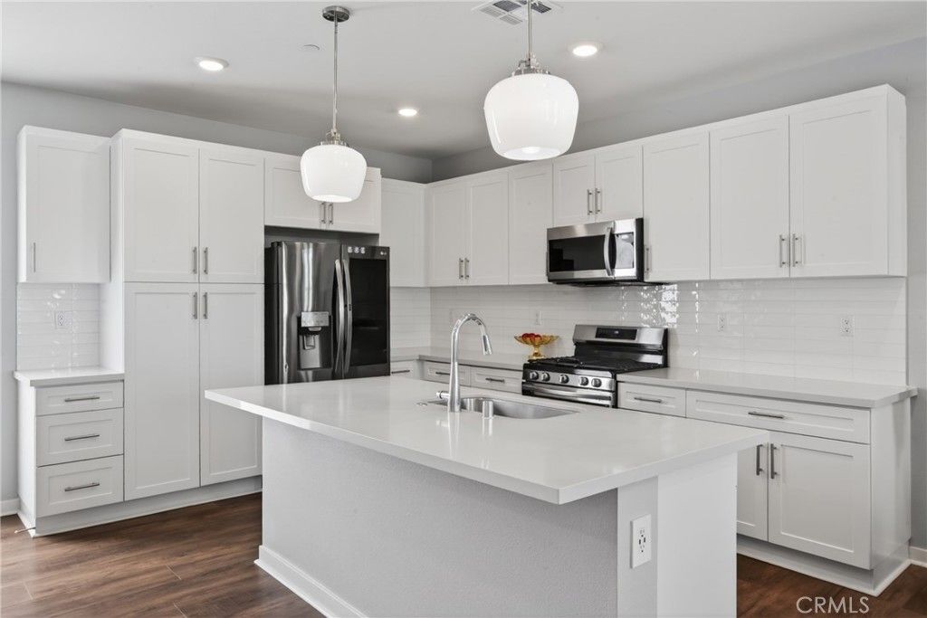 Image 5 of property listing at 3661 S Nexa Paseo, Ontario, CA 91761