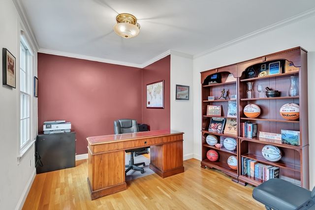 46 Holmes St, Needham, MA 02492