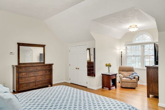 46 Holmes St, Needham, MA 02492