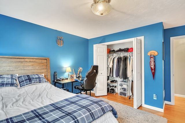 46 Holmes St, Needham, MA 02492