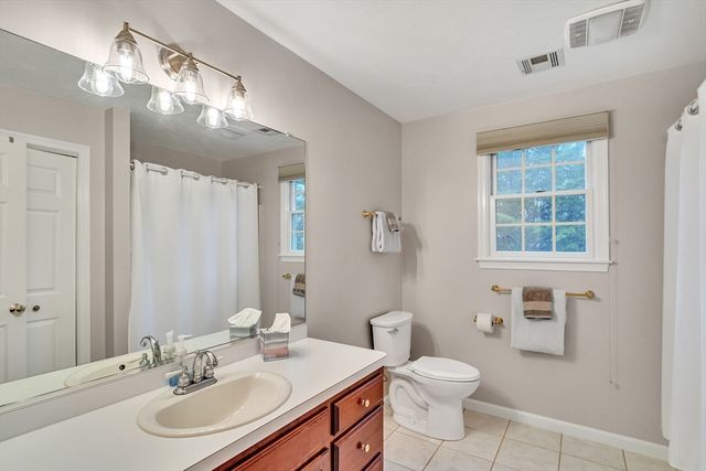 46 Holmes St, Needham, MA 02492