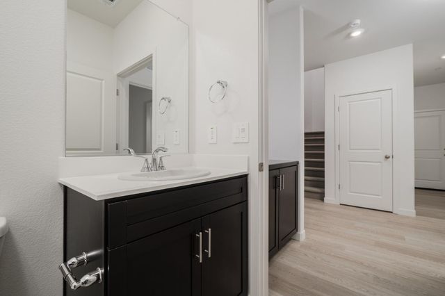 1300 Bastion Ave, Galt, CA 95632