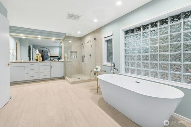 18206 190th Place NE, Woodinville, WA 98077