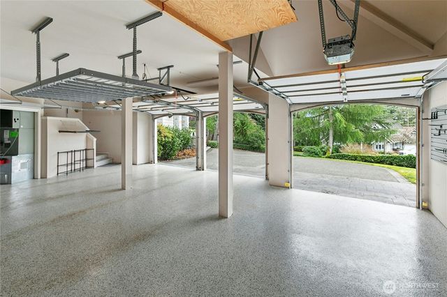 18206 190th Place NE, Woodinville, WA 98077