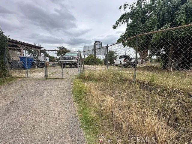 501 W Lambert, La Habra, CA 90631