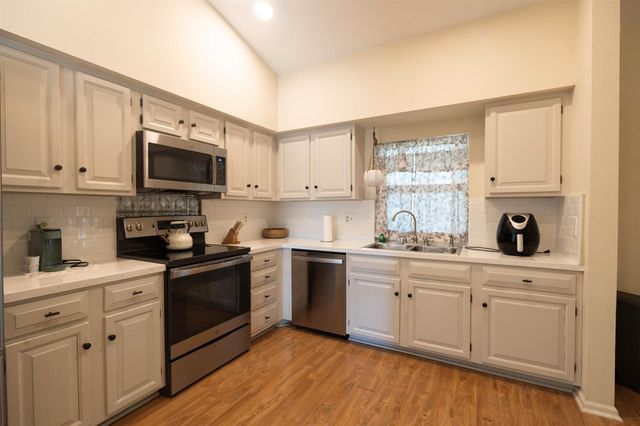 10195 Greentrail Drive, Boynton Beach, FL 33436