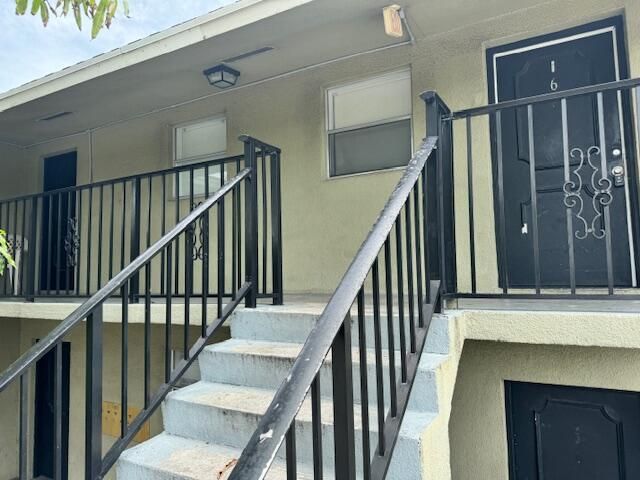 1709 S Federal Highway 6, Lake Worth Beach, FL 33460