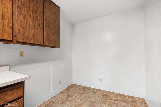 320 E Stocker 107, Glendale, CA 91207