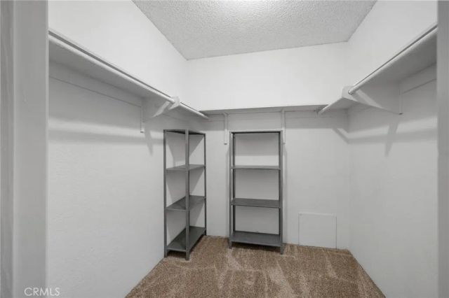 320 E Stocker 107, Glendale, CA 91207