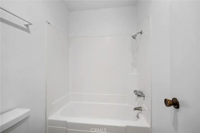 320 E Stocker 107, Glendale, CA 91207