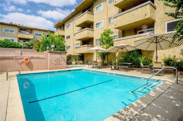 320 E Stocker 107, Glendale, CA 91207