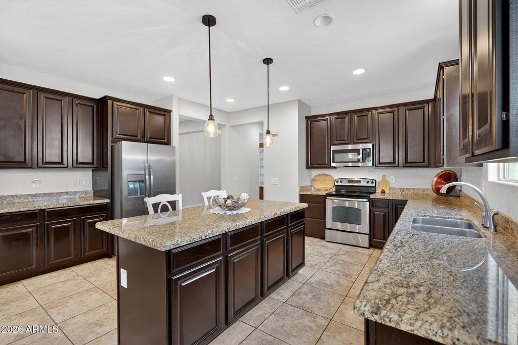 Image 14 of property listing at 3849 E Morrison Ranch Parkway, Gilbert, AZ 85296