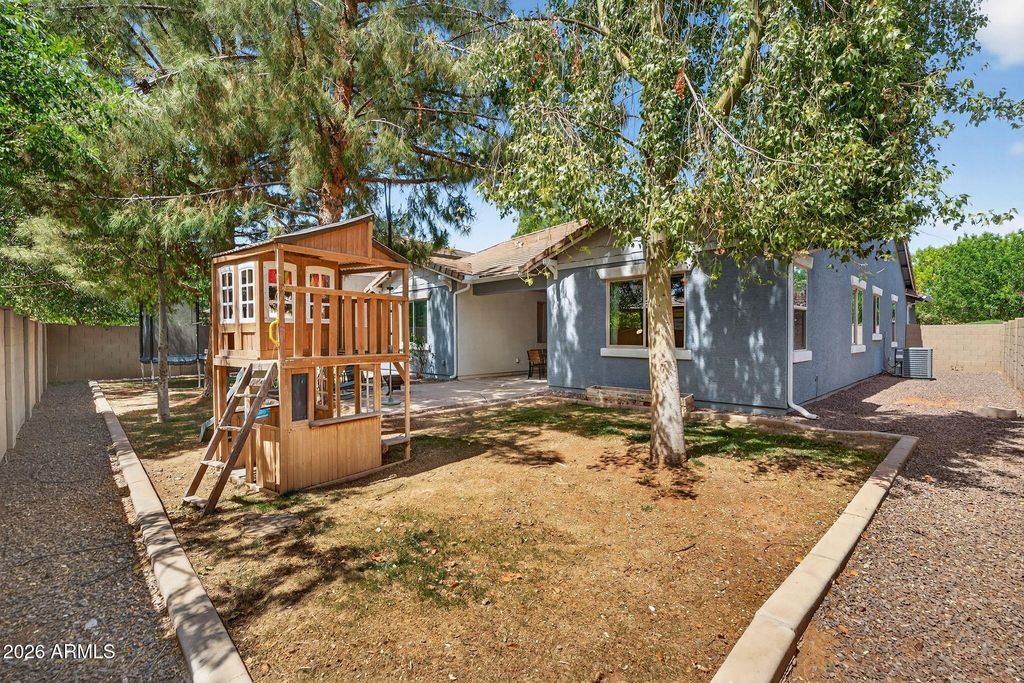 Image 37 of property listing at 3849 E Morrison Ranch Parkway, Gilbert, AZ 85296