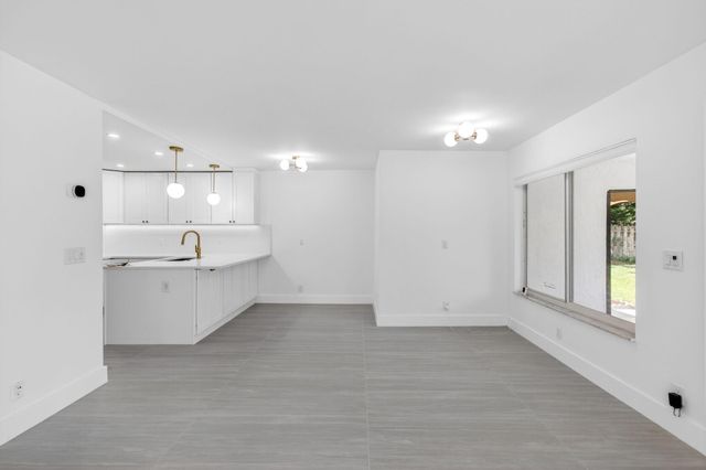 314 Pine Ridge Circle A1, Greenacres, FL 33463