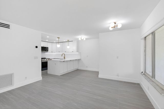 314 Pine Ridge Circle A1, Greenacres, FL 33463