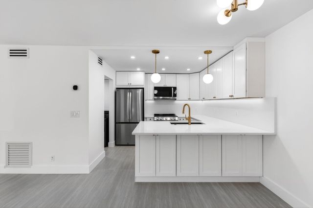 314 Pine Ridge Circle A1, Greenacres, FL 33463