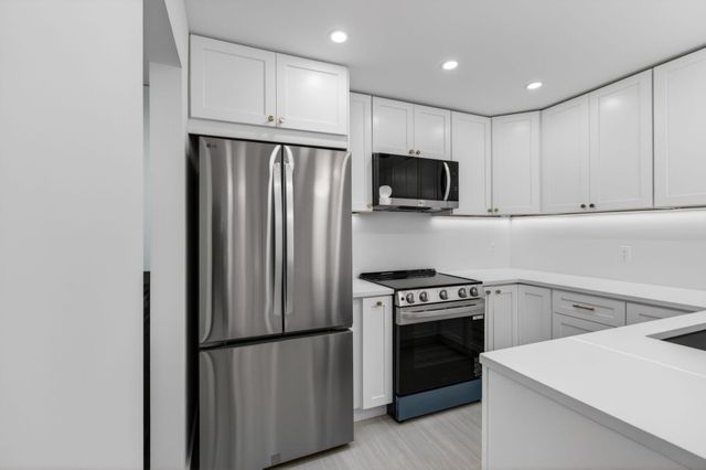 314 Pine Ridge Circle A1, Greenacres, FL 33463