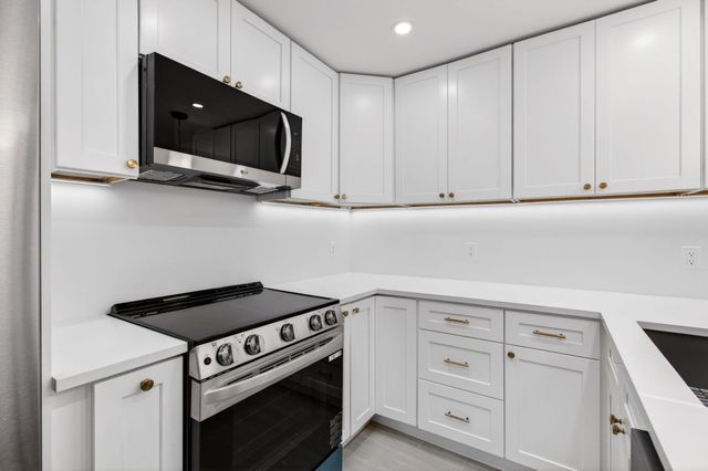 314 Pine Ridge Circle A1, Greenacres, FL 33463