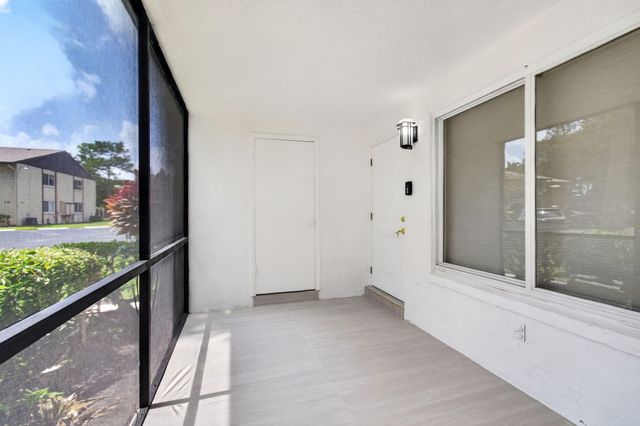 314 Pine Ridge Circle A1, Greenacres, FL 33463