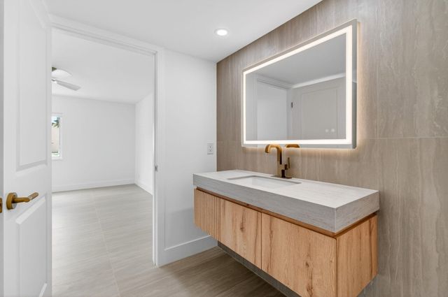 314 Pine Ridge Circle A1, Greenacres, FL 33463