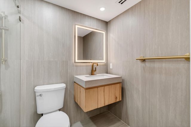 314 Pine Ridge Circle A1, Greenacres, FL 33463