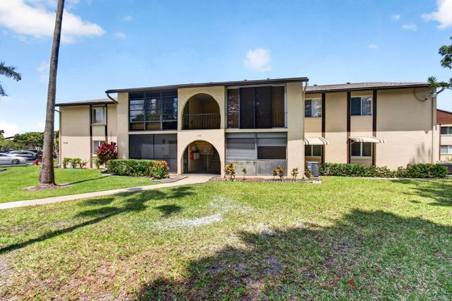 314 Pine Ridge Circle A1, Greenacres, FL 33463