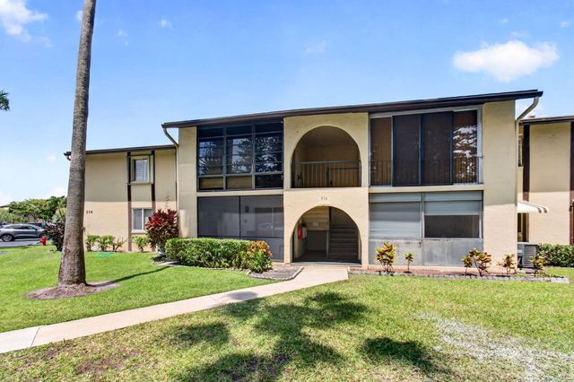 314 Pine Ridge Circle A1, Greenacres, FL 33463