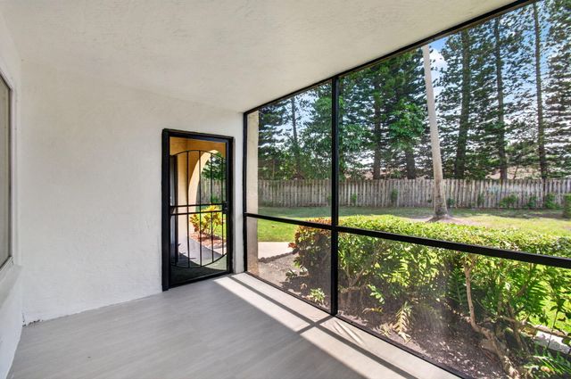 314 Pine Ridge Circle A1, Greenacres, FL 33463