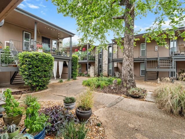5820 Berkman DR 110, Austin, TX 78723