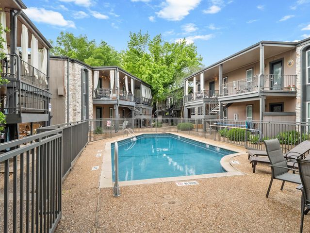 5820 Berkman DR 110, Austin, TX 78723