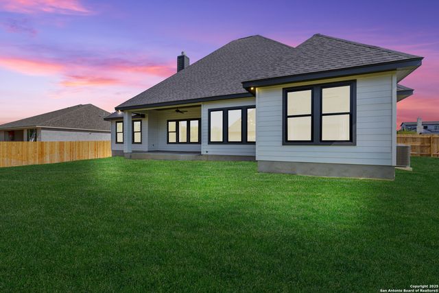278 Allen Ave, Castroville, TX 78009