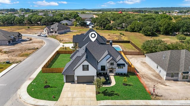 278 Allen Ave, Castroville, TX 78009