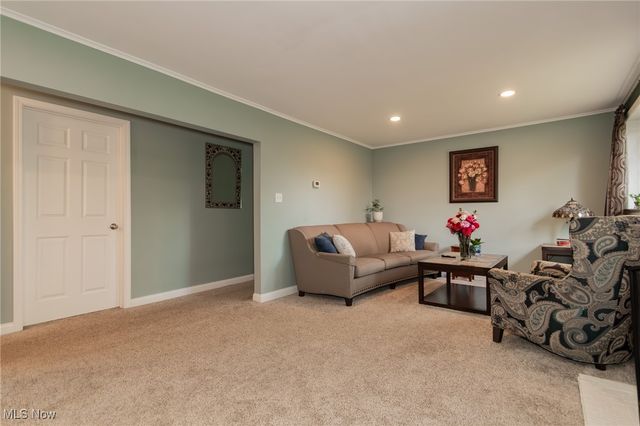 36280 Eddy Road, Willoughby Hills, OH 44094