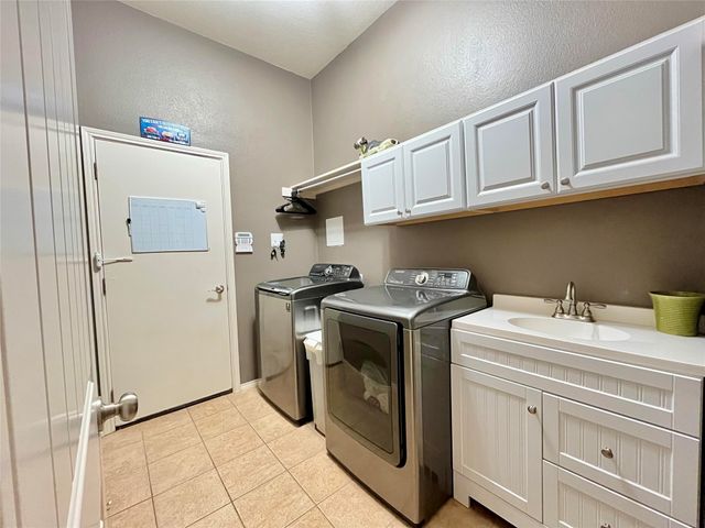 1105 Prairie Heights Drive, Fort Worth, TX 76108