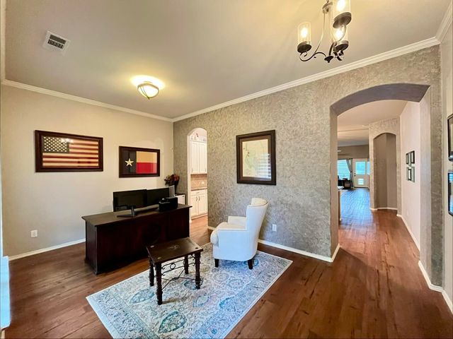 1105 Prairie Heights Drive, Fort Worth, TX 76108