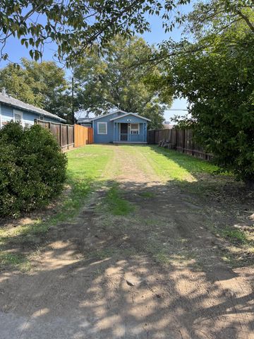 733 S Boyd Avenue, Fresno, CA 93702