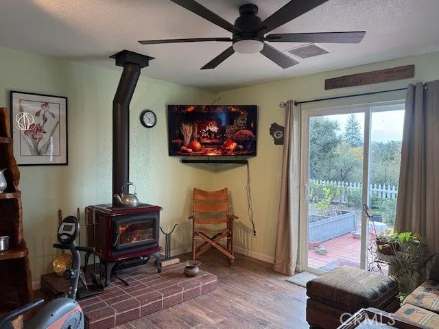 39468 Summit Drive, Oakhurst, CA 93644