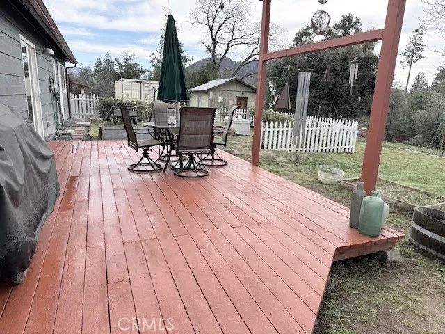 39468 Summit Drive, Oakhurst, CA 93644