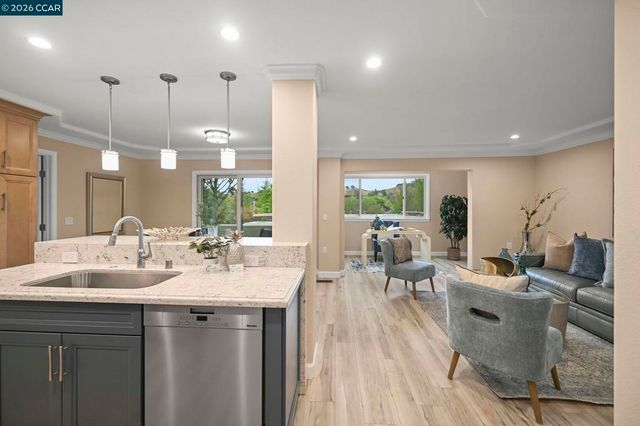 1145 Leisure Ln 2, Walnut Creek, CA 94595