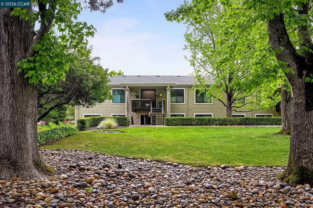 1145 Leisure Ln 2, Walnut Creek, CA 94595