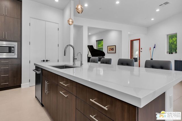 4321 Lumina Way, Palm Springs, CA 92262