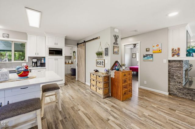 1130 Crest Drive, Central Point, OR 97502