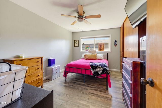 1130 Crest Drive, Central Point, OR 97502